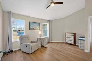 701 Pine Shores Cir, New Smyrna Beach, FL 32168 - Photo 7