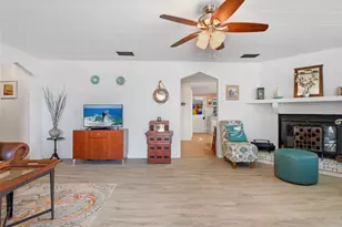 813 E 11th Ave, New Smyrna Beach, FL 32169 - Photo 15