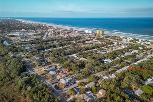 813 E 11th Ave, New Smyrna Beach, FL 32169 - Photo 9