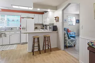 813 E 11th Ave, New Smyrna Beach, FL 32169 - Photo 33