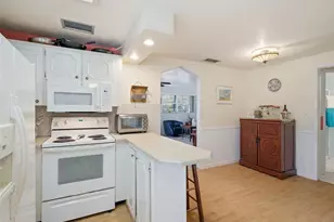 813 E 11th Ave, New Smyrna Beach, FL 32169 - Photo 35