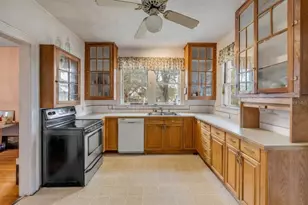 1170 S Clayton St, Mount Dora, FL 32757 - Photo 5