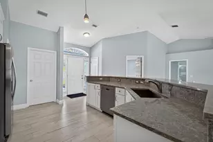 36 Edgely Ln, Palm Coast, FL 32164 - Photo 9