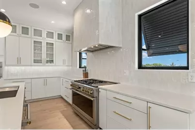 552 S Peninsula Avenue, New Smyrna Beach, FL 32169 - Photo 21