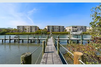 552 S Peninsula Avenue, New Smyrna Beach, FL 32169 - Photo 7