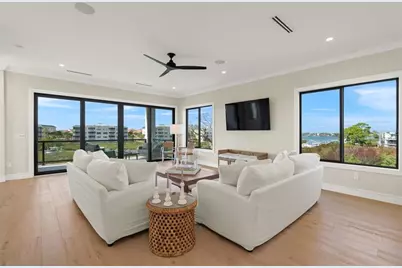 552 S Peninsula Avenue, New Smyrna Beach, FL 32169 - Photo 11