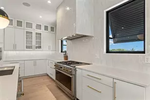 552 S Peninsula Ave, New Smyrna Beach, FL 32169 - Photo 19