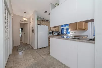 810 N Navigators Way, Edgewater, FL 32141 - Photo 9