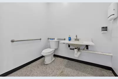 517 W International Speedway Boulevard, Daytona Beach, FL 32114 - Photo 33