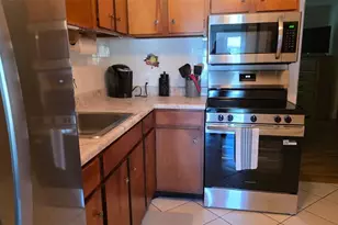541 S Peninsula Ave, New Smyrna Beach, FL 32169 - Photo 17