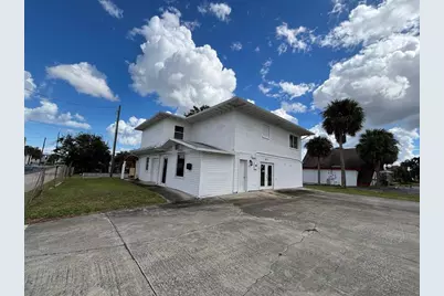 1871 S Ridgewood Avenue, South Daytona, FL 32119 - Photo 1