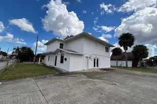 1871 S Ridgewood Ave, South Daytona, FL 32119 - Photo 1