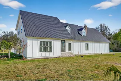 425 Country Circle Drive E, Port Orange, FL 32128 - Photo 1