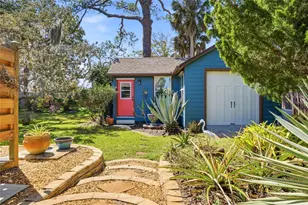 1104 S Riverside Dr, Edgewater, FL 32132 - Photo 33