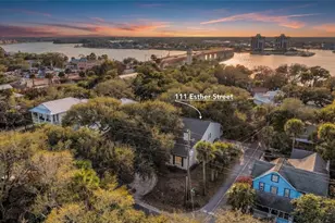 111 Esther St, New Smyrna Beach, FL 32169 - Photo 1