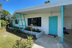 911 E 2nd Ave, New Smyrna Beach, FL 32169 - Photo 1