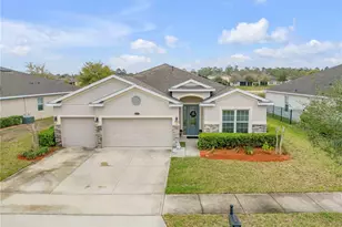 637 Bluehearts Trl, Deland, FL 32724 - Photo 3