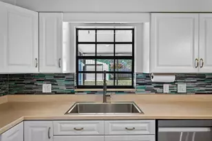 2560 Westwood Ave, New Smyrna Beach, FL 32168 - Photo 7