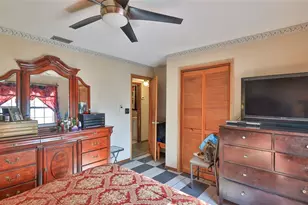 2021 Umbrella Tree Dr, Edgewater, FL 32141 - Photo 13
