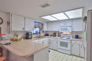 2823 Royal Palm Dr, Edgewater, FL 32141 - Photo 19