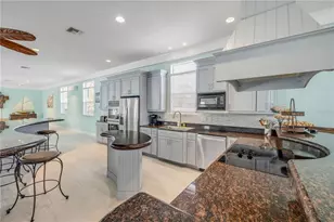 708 Ocean Ave, New Smyrna Beach, FL 32169 - Photo 17