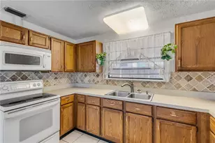 114 W Pine Bluff St, Edgewater, FL 32132 - Photo 17