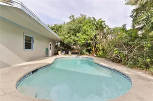 314 Due East St, New Smyrna Beach, FL 32169 - Photo 35