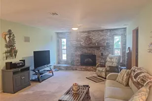 2707 Pine Tree Dr, Edgewater, FL 32141 - Photo 11