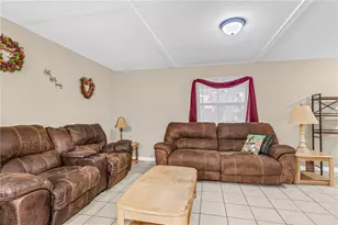 240 Newcomb St, New Smyrna Beach, FL 32168 - Photo 7