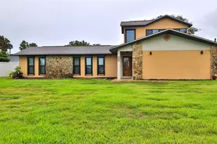 1602 S Riverside Dr, Edgewater, FL 32132 - Photo 1