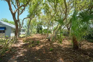 1107 Loch Lomond Ct, New Smyrna Beach, FL 32168 - Photo 3