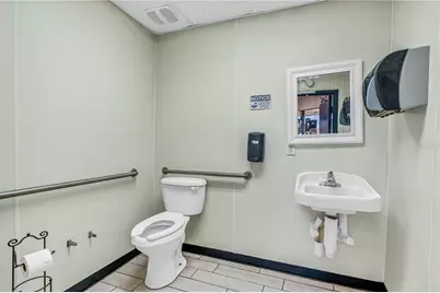 1015 S Ridgewood Avenue, Edgewater, FL 32132 - Photo 11