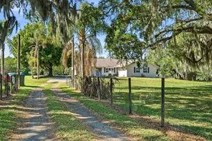 479 Maytown Rd, Oak Hill, FL 32759 - Photo 5
