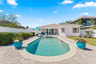827 E 26th Ave, New Smyrna Beach, FL 32169 - Photo 3