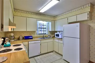 6194 Sequoia Dr, Port Orange, FL 32127 - Photo 11