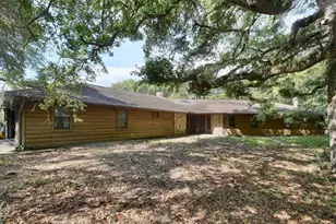 175 Baywood Dr, Oak Hill, FL 32759 - Photo 3