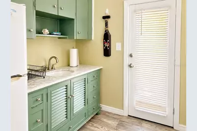 200 S Pine Street, New Smyrna Beach, FL 32169 - Photo 13