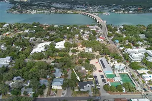 200 S Pine St, New Smyrna Beach, FL 32169 - Photo 1