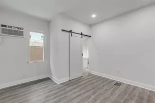 205 N Wild Olive Ave, Daytona Beach, FL 32118 - Photo 25
