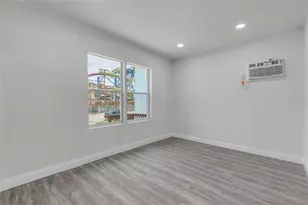 205 N Wild Olive Ave, Daytona Beach, FL 32118 - Photo 17