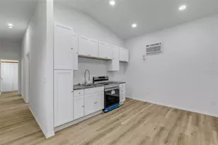 205 N Wild Olive Ave, Daytona Beach, FL 32118 - Photo 41