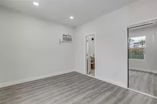 205 N Wild Olive Ave, Daytona Beach, FL 32118 - Photo 55