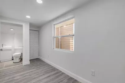 205 N Wild Olive Avenue, Daytona Beach, FL 32118 - Photo 27