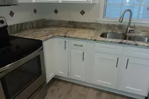 572 Palm Dr, New Smyrna Beach, FL 32168 - Photo 19