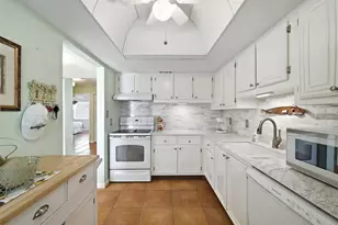 325 N Causeway, New Smyrna Beach, FL 32169 - Photo 7