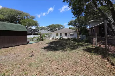 825 E 23rd Avenue, New Smyrna Beach, FL 32169 - Photo 9
