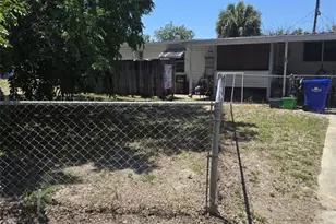 120 West Loop, Oak Hill, FL 32759 - Photo 1