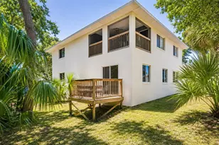 601 E 2nd Ave, New Smyrna Beach, FL 32169 - Photo 3