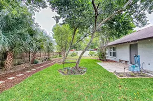 111 Valencia Dr, Edgewater, FL 32132 - Photo 47