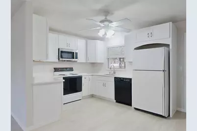 111 Valencia Drive, Edgewater, FL 32132 - Photo 9